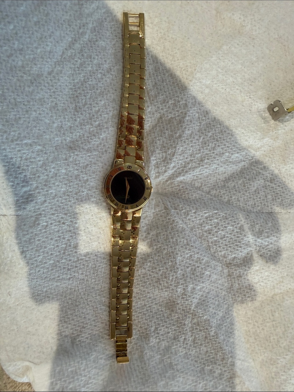 Gucci Gold-Tone Link Bracelet Watch with Black Dial real needs battery no box - Picture 3 of 14